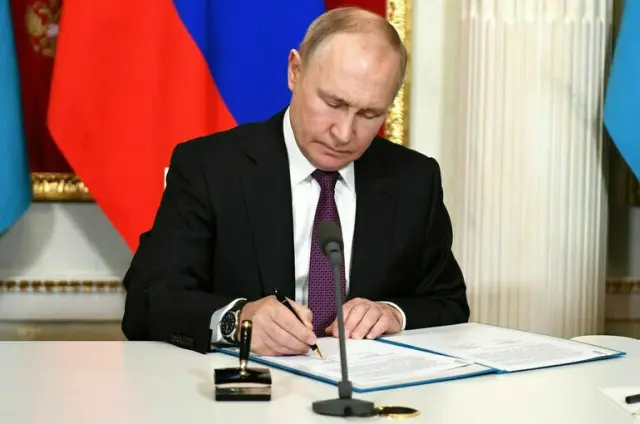 Президент России подписал указы о назначении членов Правительства Российской Федерации и директоров служб